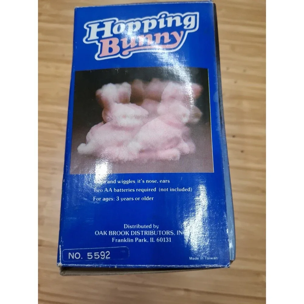 Vtg 1980s Hopping Bunny with Box! Battery Operated Animated Pink non-working